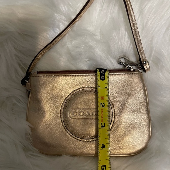 Coach Wristlet-Small-Gold - Picture 3 of 5